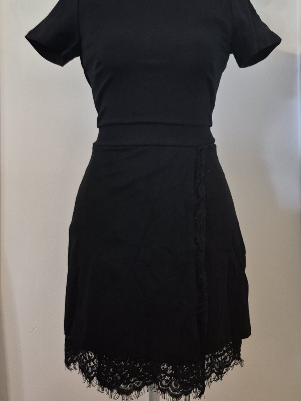 French Connection Eyelash Lace Trim Wrap Skirt Dress LBD Dark Romantic Cocktail